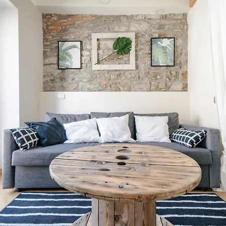 Apartman Gem Of The - Luxury Old Town